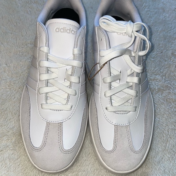 Adidas Barreda Men’s White Sneakers - Picture 4 of 9